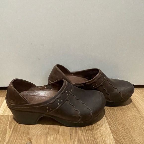 Y2K Clogs! - Picture 2 of 5